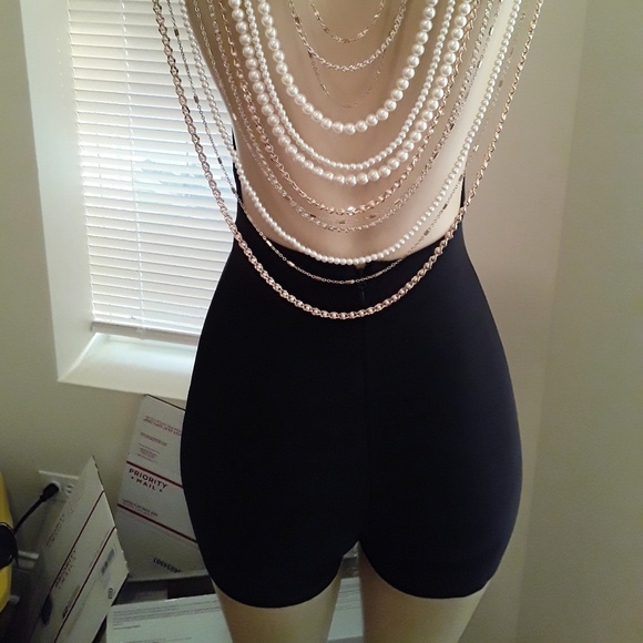 Romper Shorts Backout - Picture 3 of 3